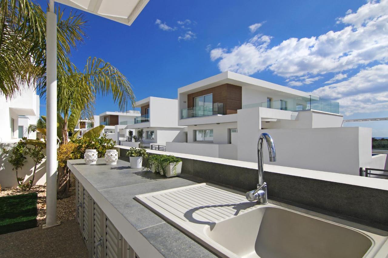 Villa Sunday Agia Napa Exterior foto
